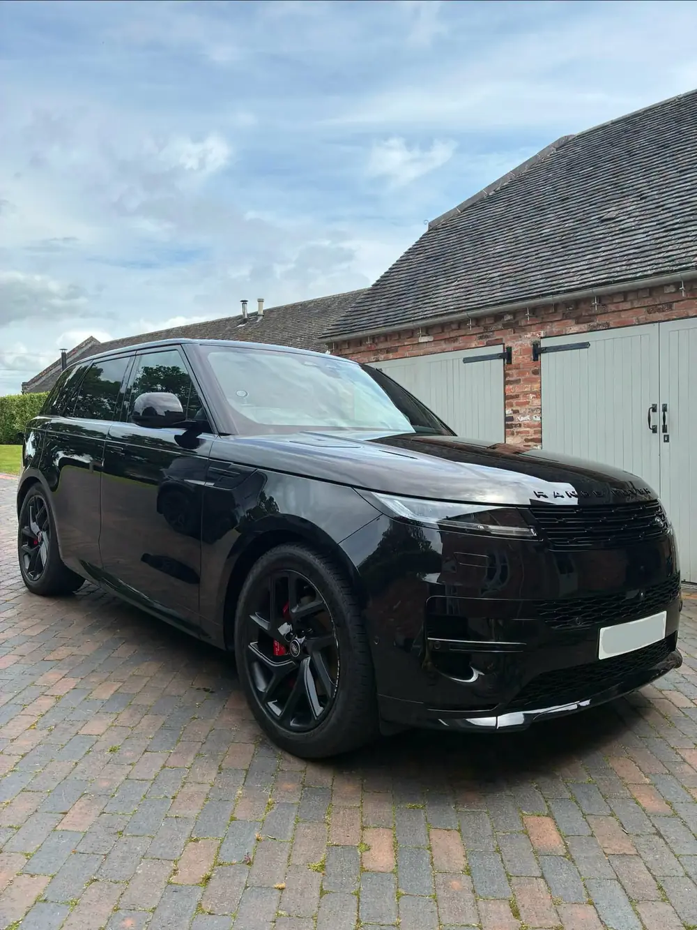 Range Rover Sport freshly valeted by Lux Auto Valeting
